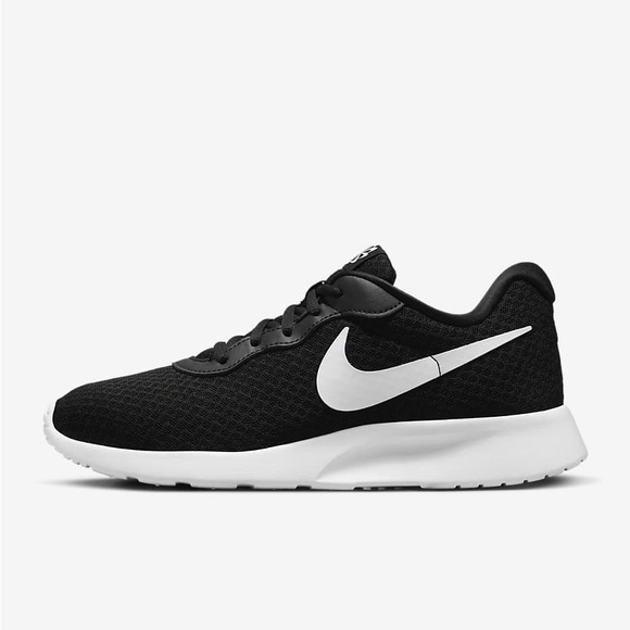 Nike Women’s Tanjun Black and White Sneakers - Picture 1 of 2